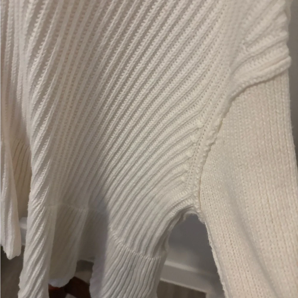 Free People Eclectic Cozy Sweater Beautiful Ruffled Bottom Roomy Fit Final Sale - Picture 8 of 10